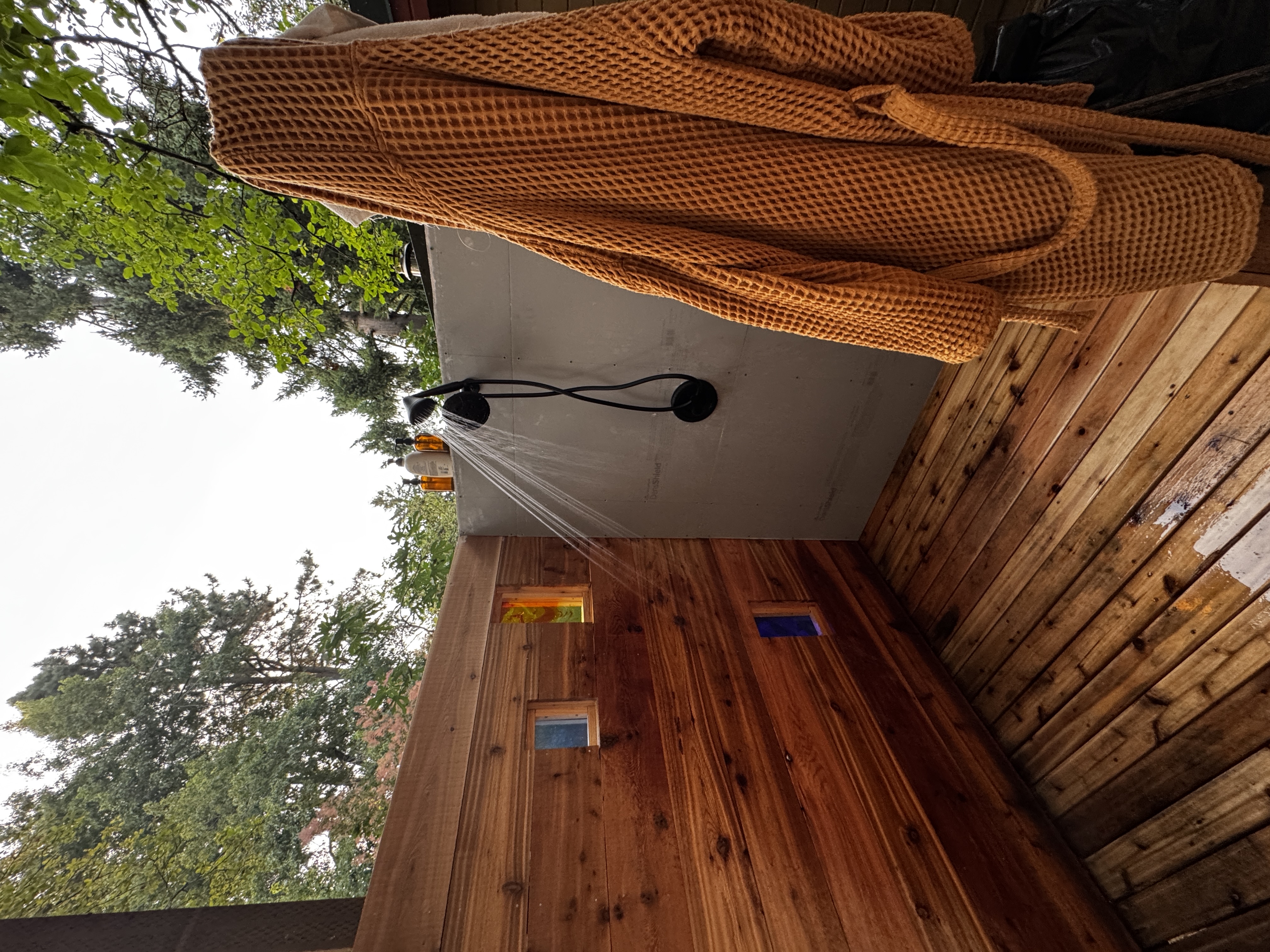 Scarpa-Inspired Redneck Bath House